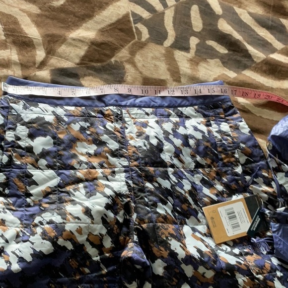 THE  NORTH FACE WOMENS CIRCALOFT PANT INSULATED SIZE LARGE NEW/ with tags - Picture 10 of 15